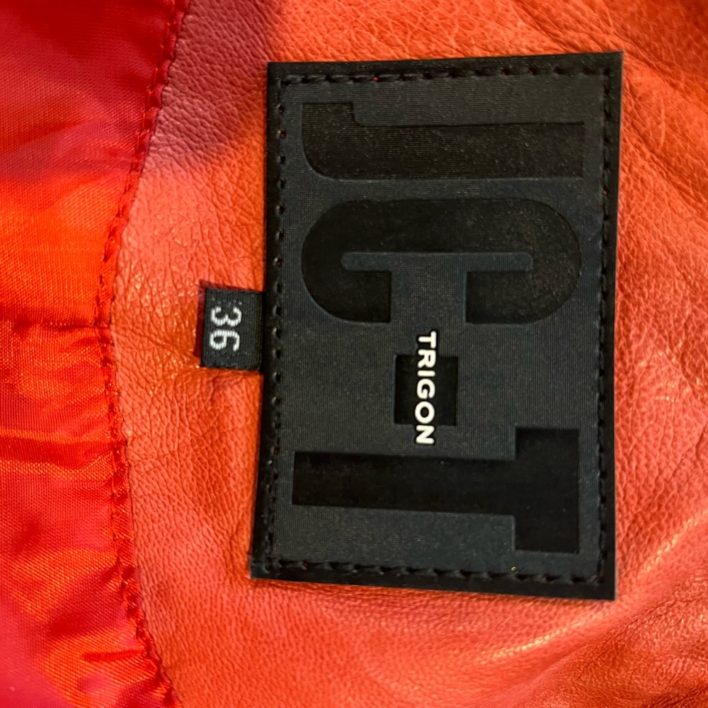 JC Trigon Women's SOFT Red Leather Jacket - Never Worn! - Picture 5 of 5